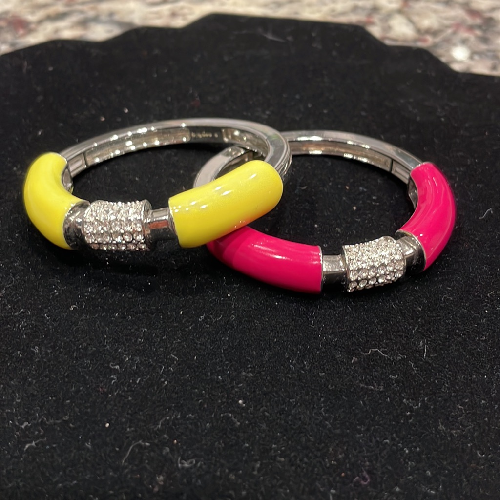 2 Lia Sophia Bracelets 16$